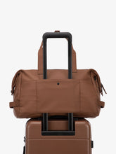 Load image into Gallery viewer, Hue Duffel Bag
