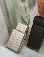 Load image into Gallery viewer, Ambeur Medium Luggage
