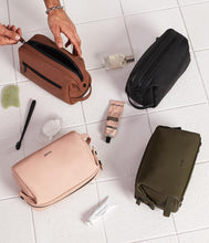 Load image into Gallery viewer, Hue Toiletry Bag
