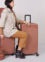 Load image into Gallery viewer, Hue Trunk Luggage
