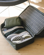 Load image into Gallery viewer, Stevyn Duffel
